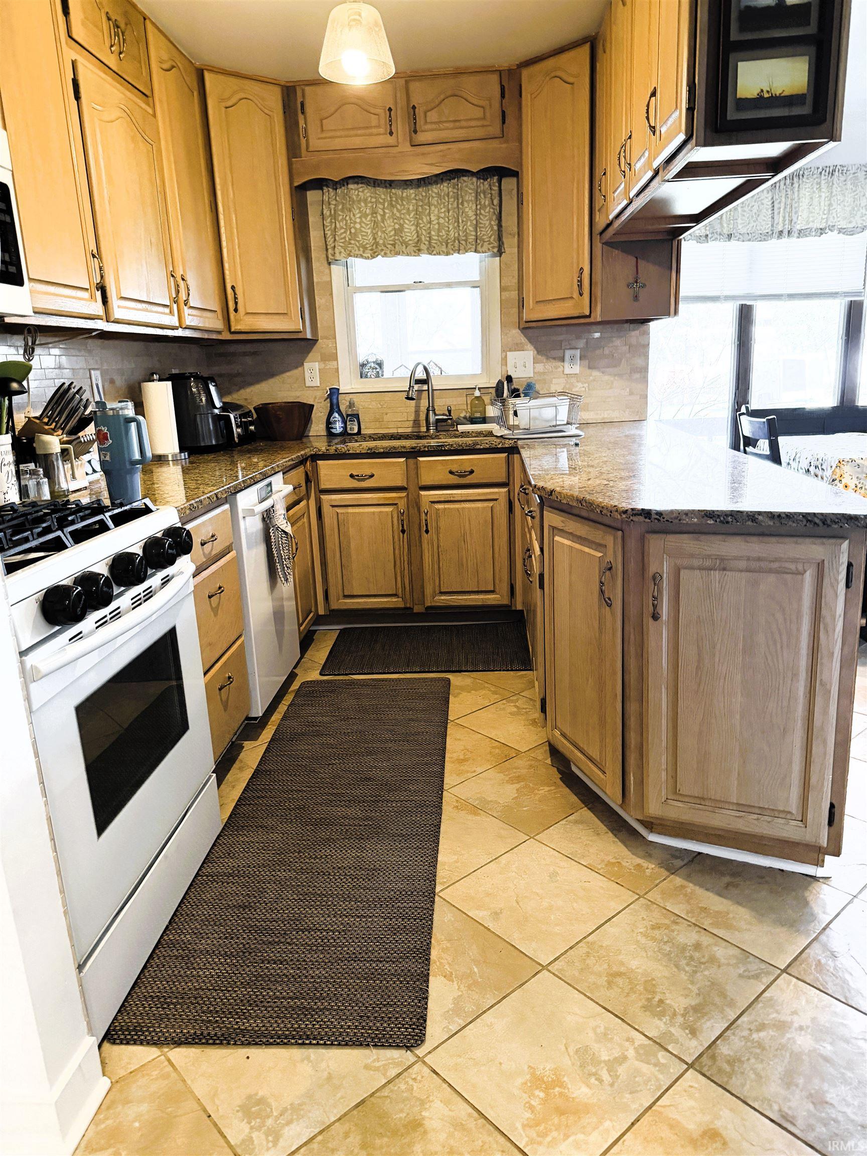 6077 South Division Street North Judson, IN 46366 - Photo 3 of 23