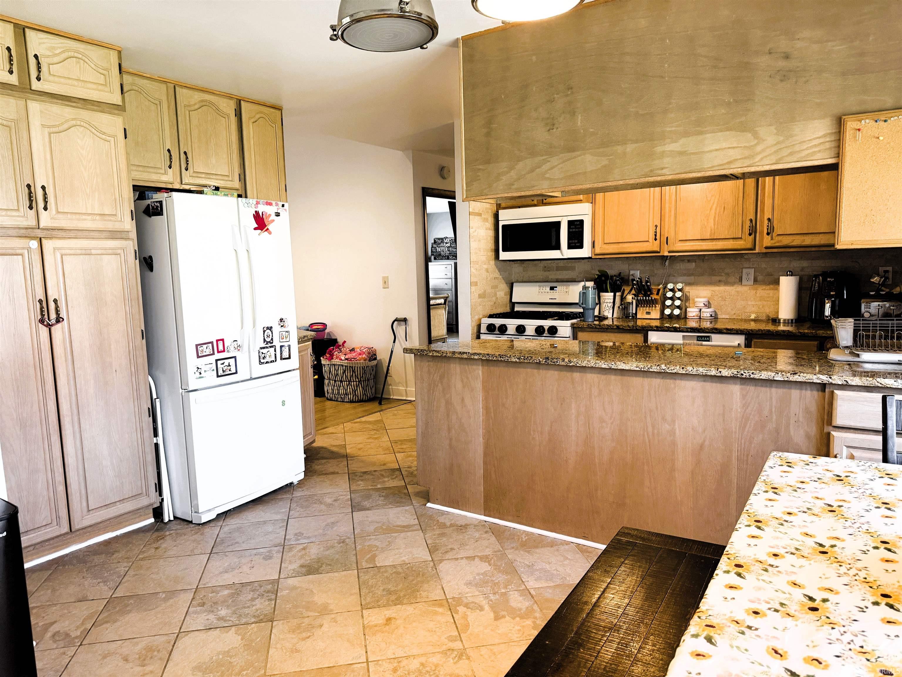 6077 South Division Street North Judson, IN 46366 - Photo 4 of 23