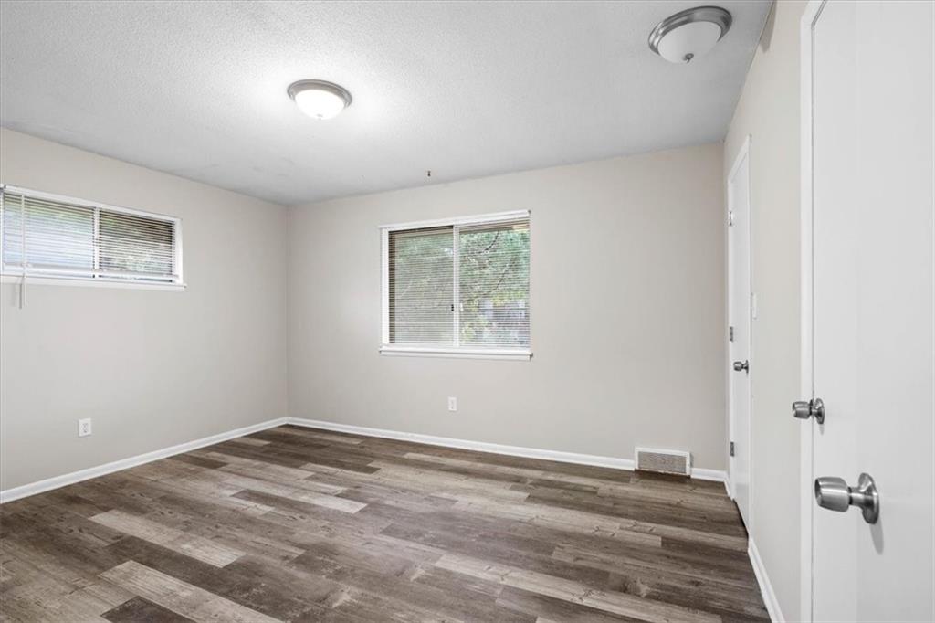 8030 Campbell Street Kansas City, MO 64131 - Photo 13 of 16