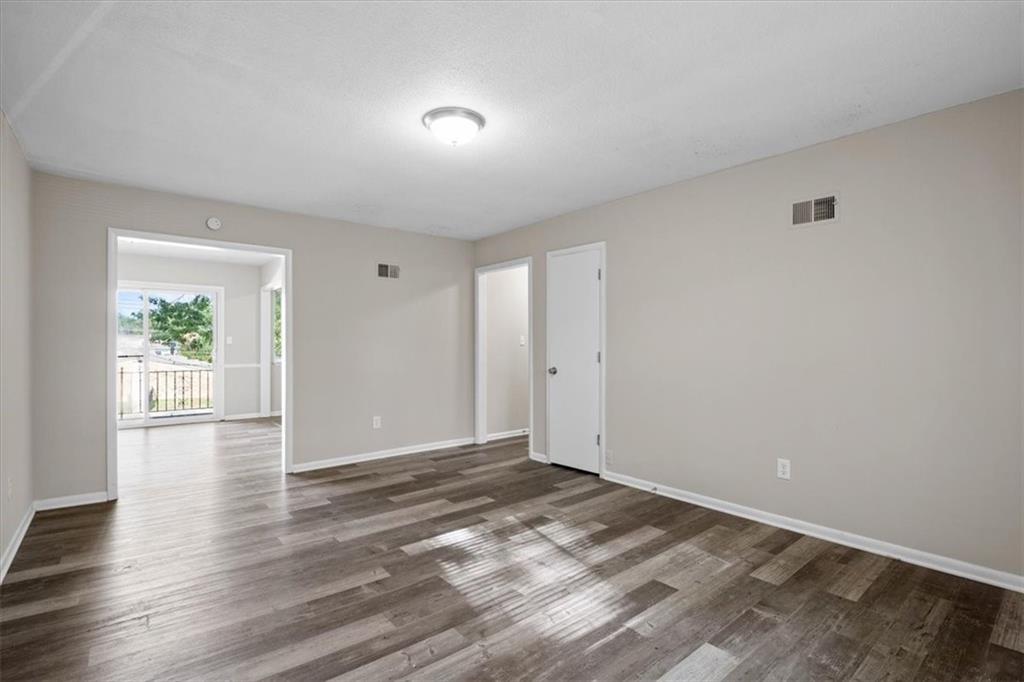 8030 Campbell Street Kansas City, MO 64131 - Photo 3 of 16