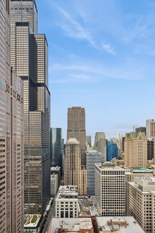 $459,900 | 235 West Van Buren Street, Unit 4613, Chicago, IL 60607