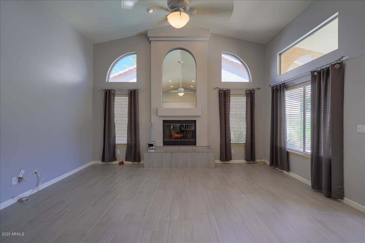 4715 East Hearn Road Phoenix, AZ 85032 - Photo 16 of 34 Family Room 3
