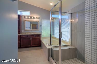4715 East Hearn Road Phoenix, AZ 85032 - Photo 22 of 34 Master Bath 2