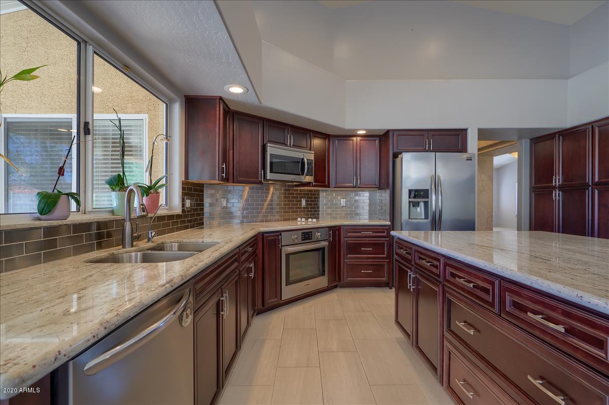 4715 East Hearn Road Phoenix, AZ 85032 - Photo 8 of 34 kitchen 5