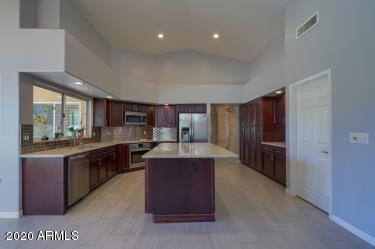 4715 East Hearn Road Phoenix, AZ 85032 - Photo 9 of 34 Kitchen