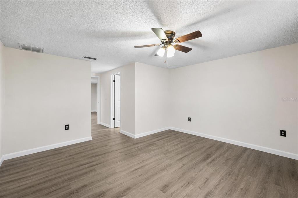 6744 Greenwich Avenue New Port Richey, FL 34653 - Photo 13 of 36