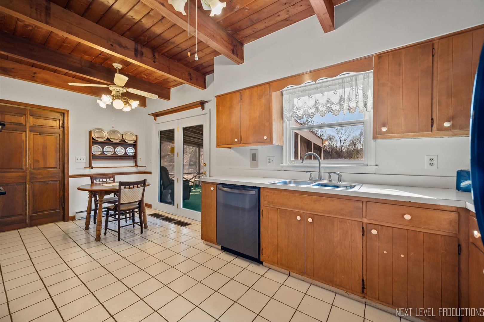 38W283 Deerpath Road Batavia, IL 60510 - Photo 9 of 39