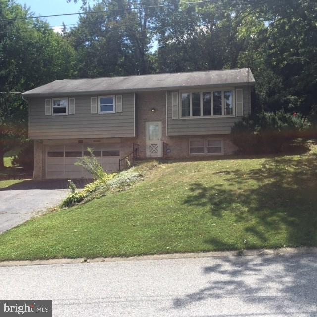 512 Norman Road York, PA 17406 - Photo 1 of 8 Gallery Image 1