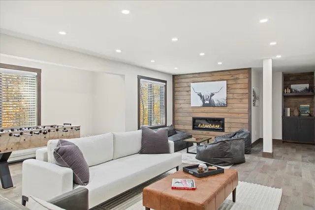 $1,975,000 | 14 Old Ridge Road, Winhall, VT 05340