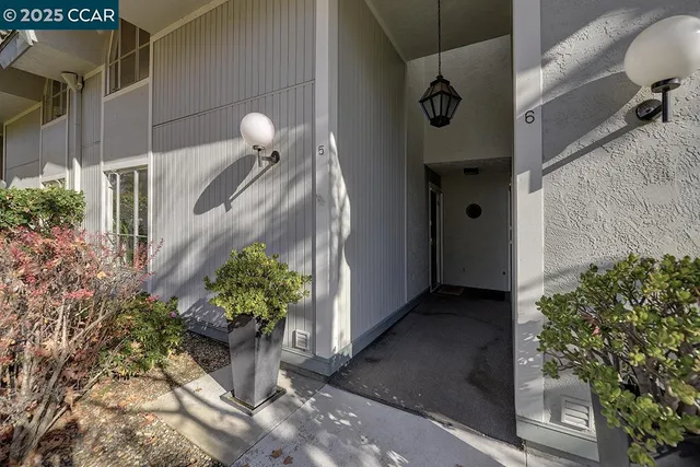 $749,000 | 1429 Skycrest Drive, Unit 5, Walnut Creek, CA 94595
