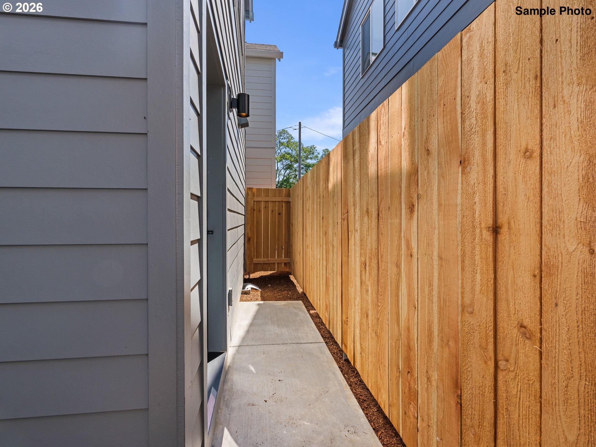 4358 Northeast Going Street Portland, OR 97218 - Photo 15 of 17