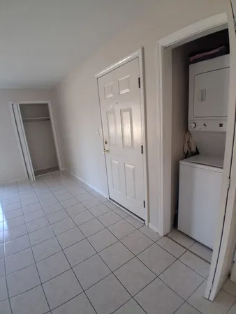 $190,000 | 266 12th Street, Unit 3B, Wheeling, IL 60090