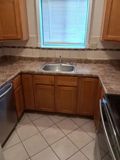 $189,900 | 266 12th Street, Unit 3B, Wheeling, IL 60090