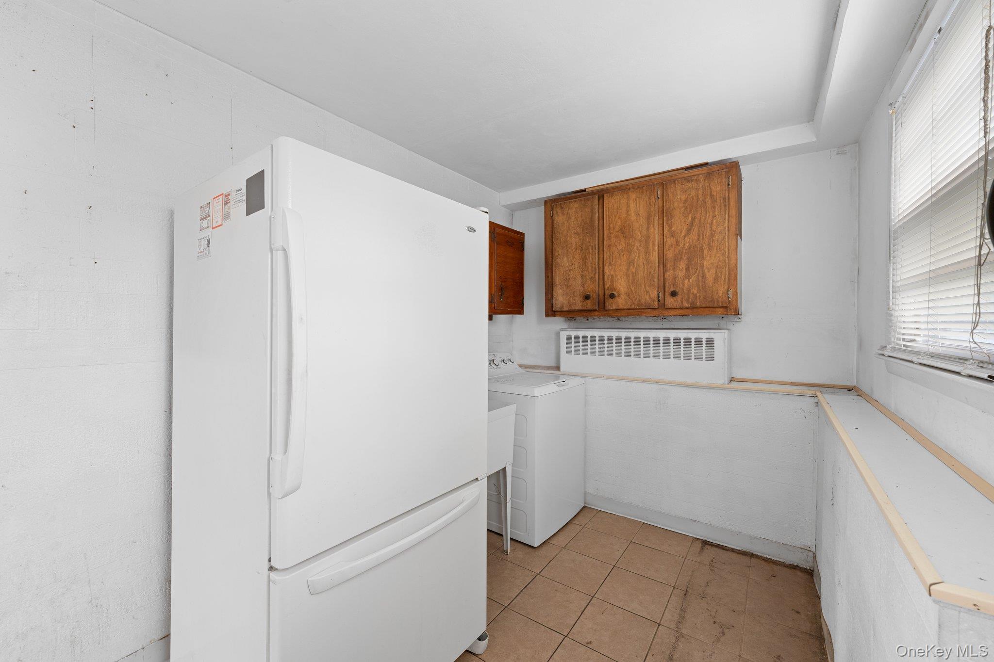 23 Library Lane Plainview, NY 11803 - Photo 19 of 24