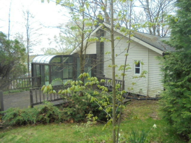 7378 Pine Ridge Court Belding, MI 48809 - Photo 4 of 32 DSC09125