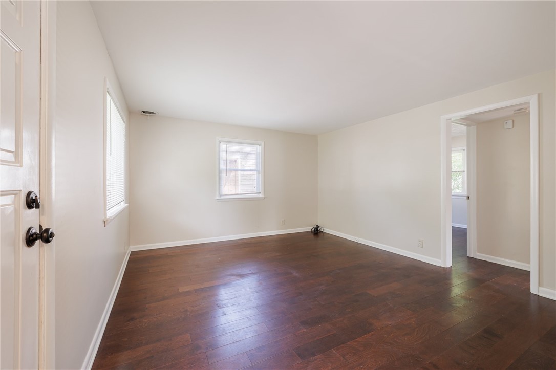 374 Brayton Road Greece, NY 14616 - Photo 12 of 18