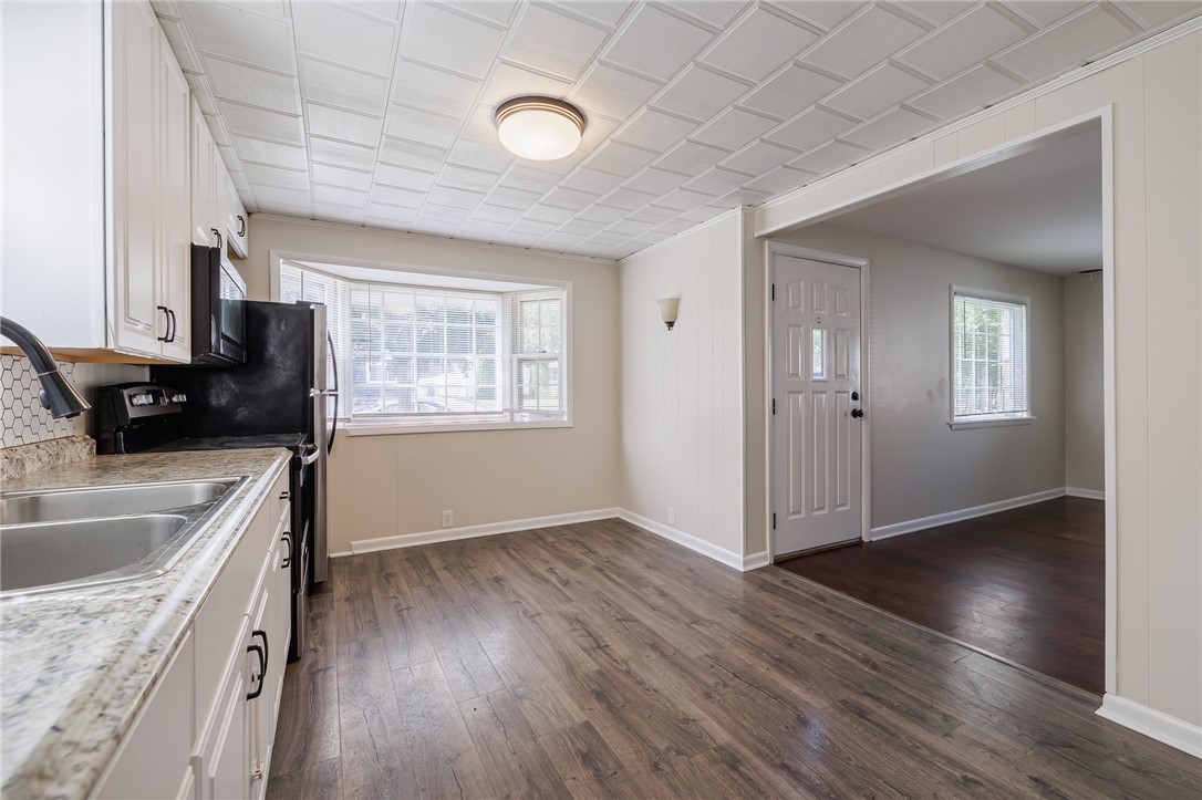 374 Brayton Road Greece, NY 14616 - Photo 4 of 18