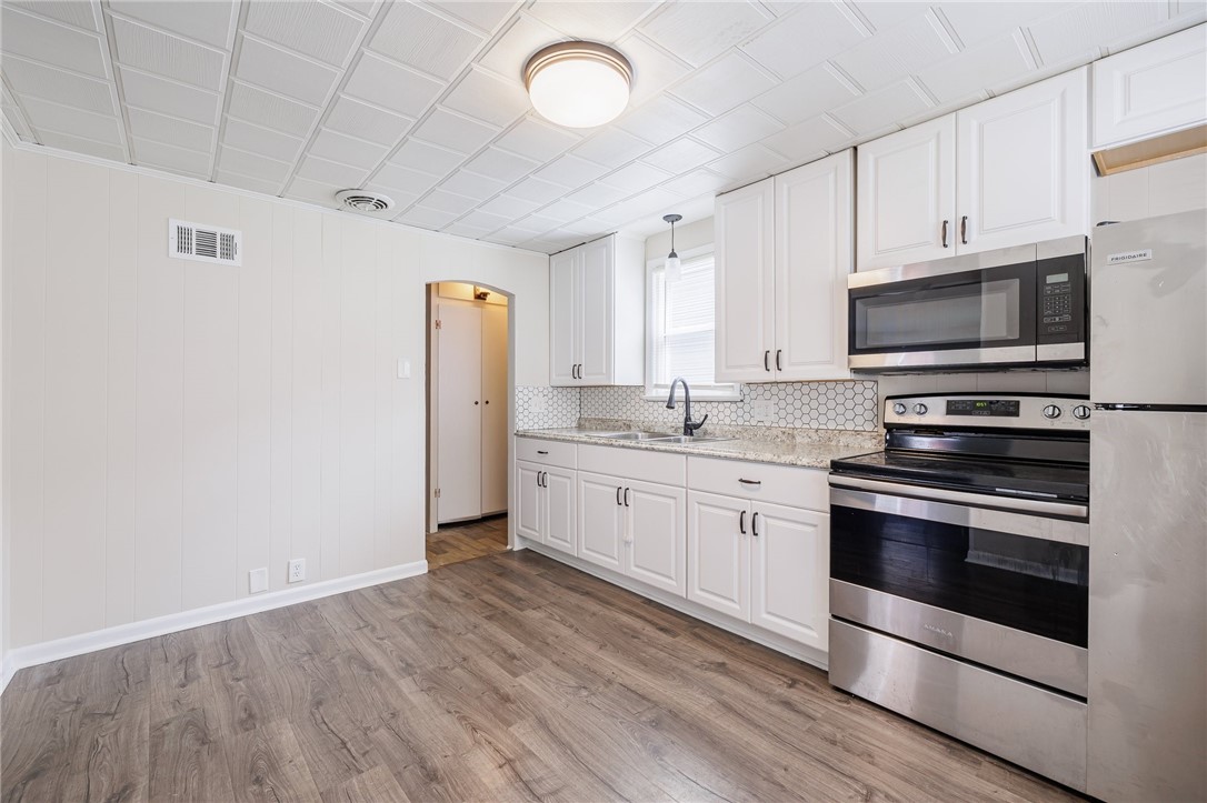 374 Brayton Road Greece, NY 14616 - Photo 6 of 18