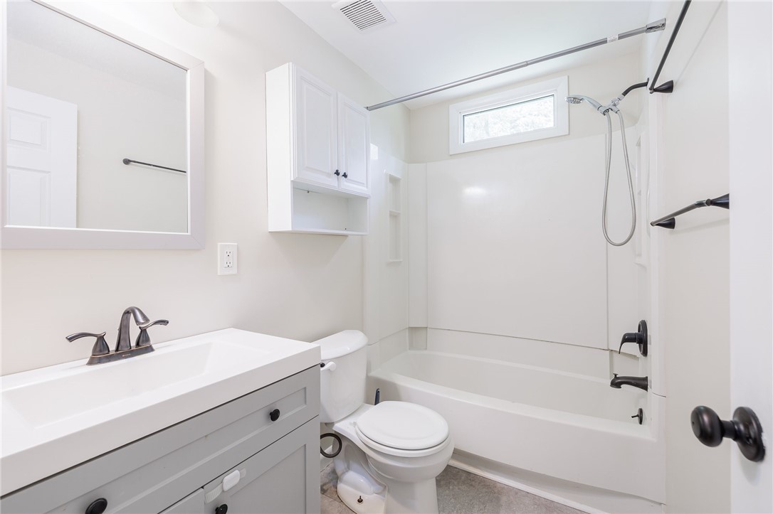 374 Brayton Road Greece, NY 14616 - Photo 7 of 18