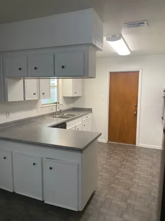 $2,100 | 7143 Triola Lane, Houston, TX 77074