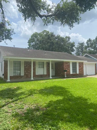 $2,100 | 7143 Triola Lane, Houston, TX 77074
