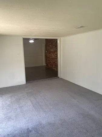$2,100 | 7143 Triola Lane, Houston, TX 77074
