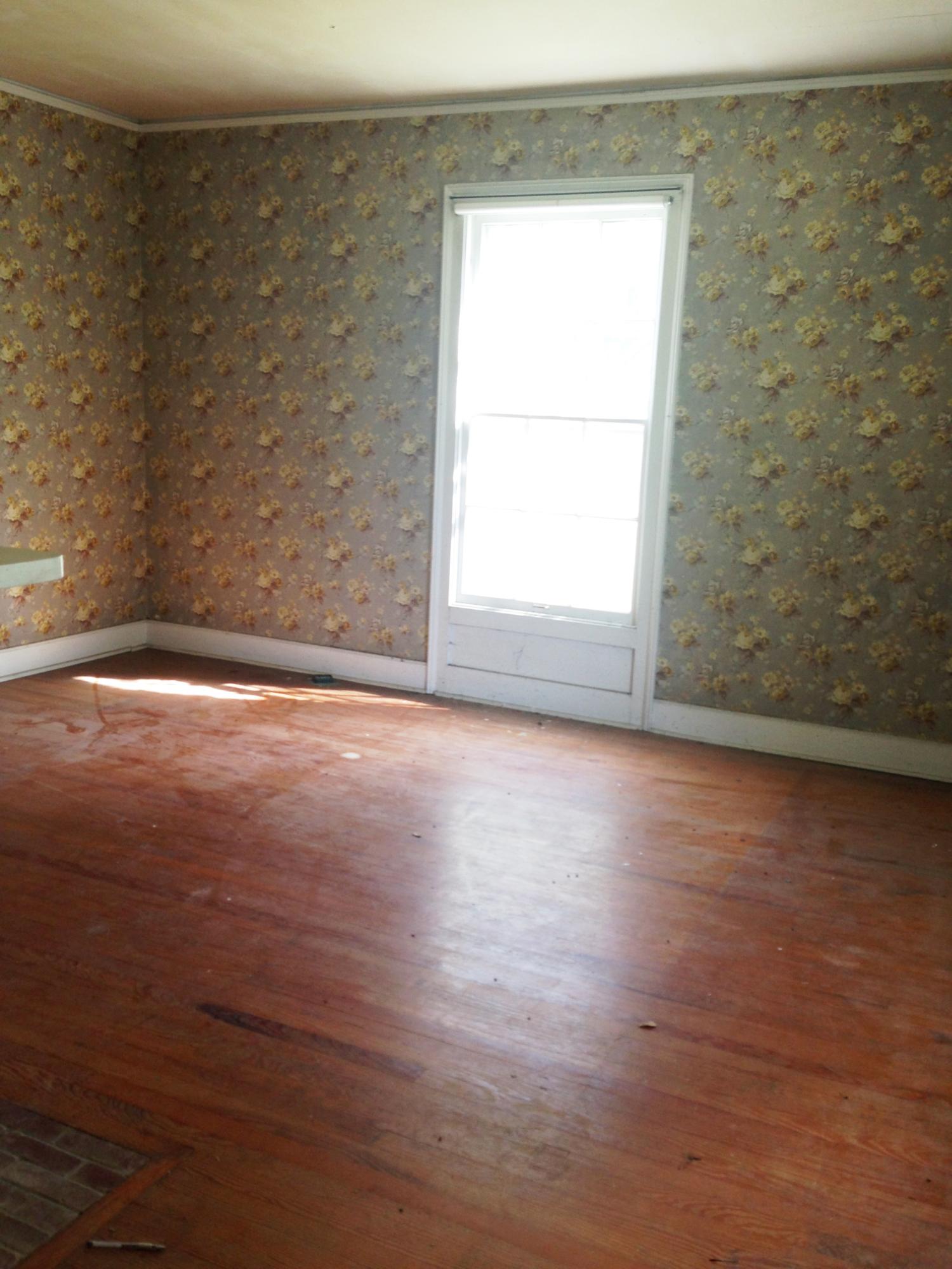 8108 Roanoke Road Fincastle, VA 24090 - Photo 5 of 14 IMG_6650