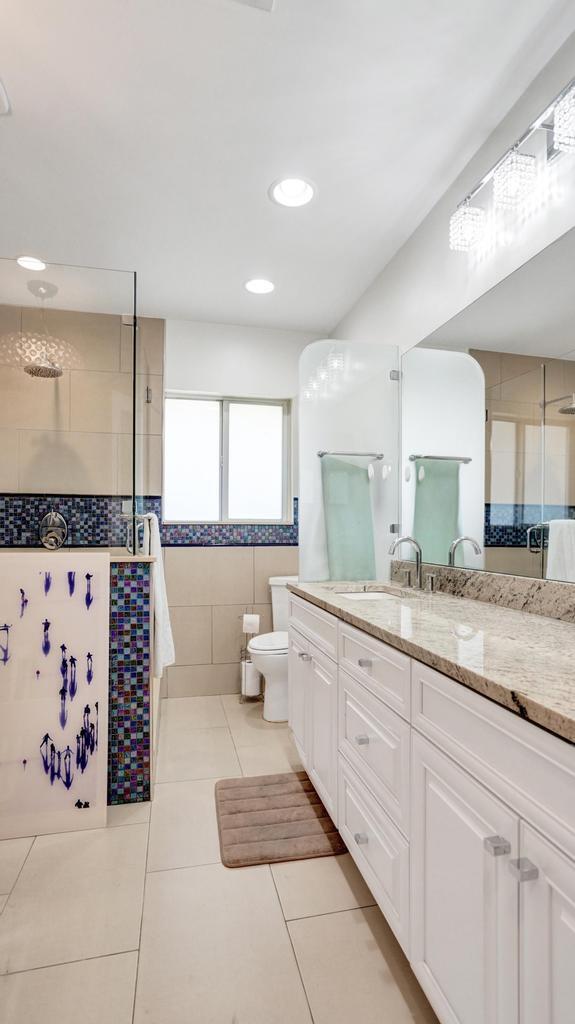 5 Gatehouse Road Sea Ranch Lakes, FL 33308 - Photo 32 of 82 DSC00775