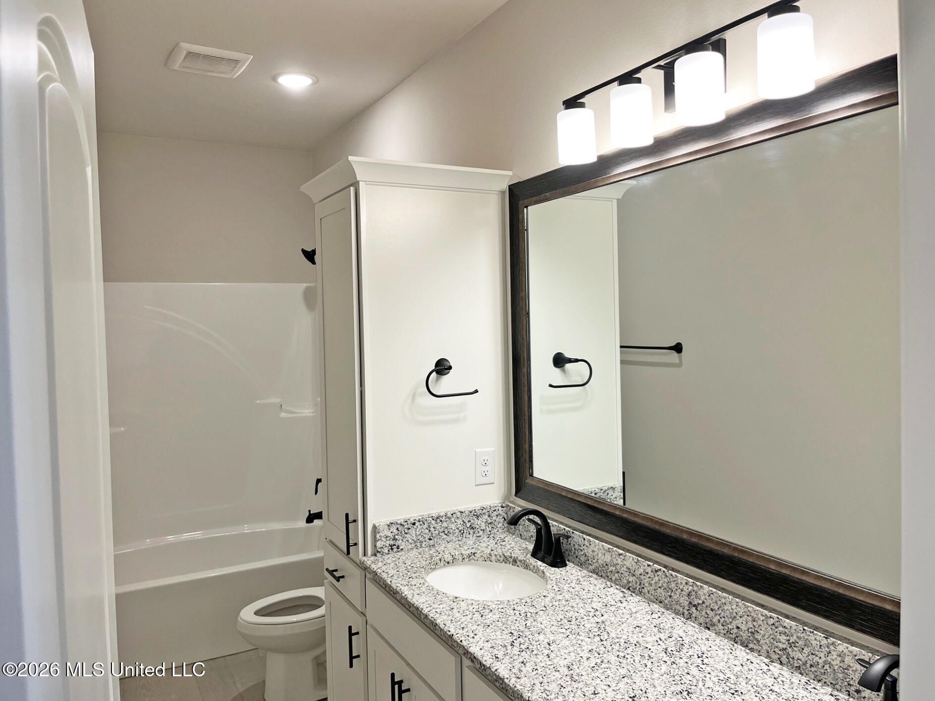 12110 Walker Road Ocean Springs, MS 39564 - Photo 20 of 24 ff54b091-9184-4bf7-bfc2-ab43752f9d52