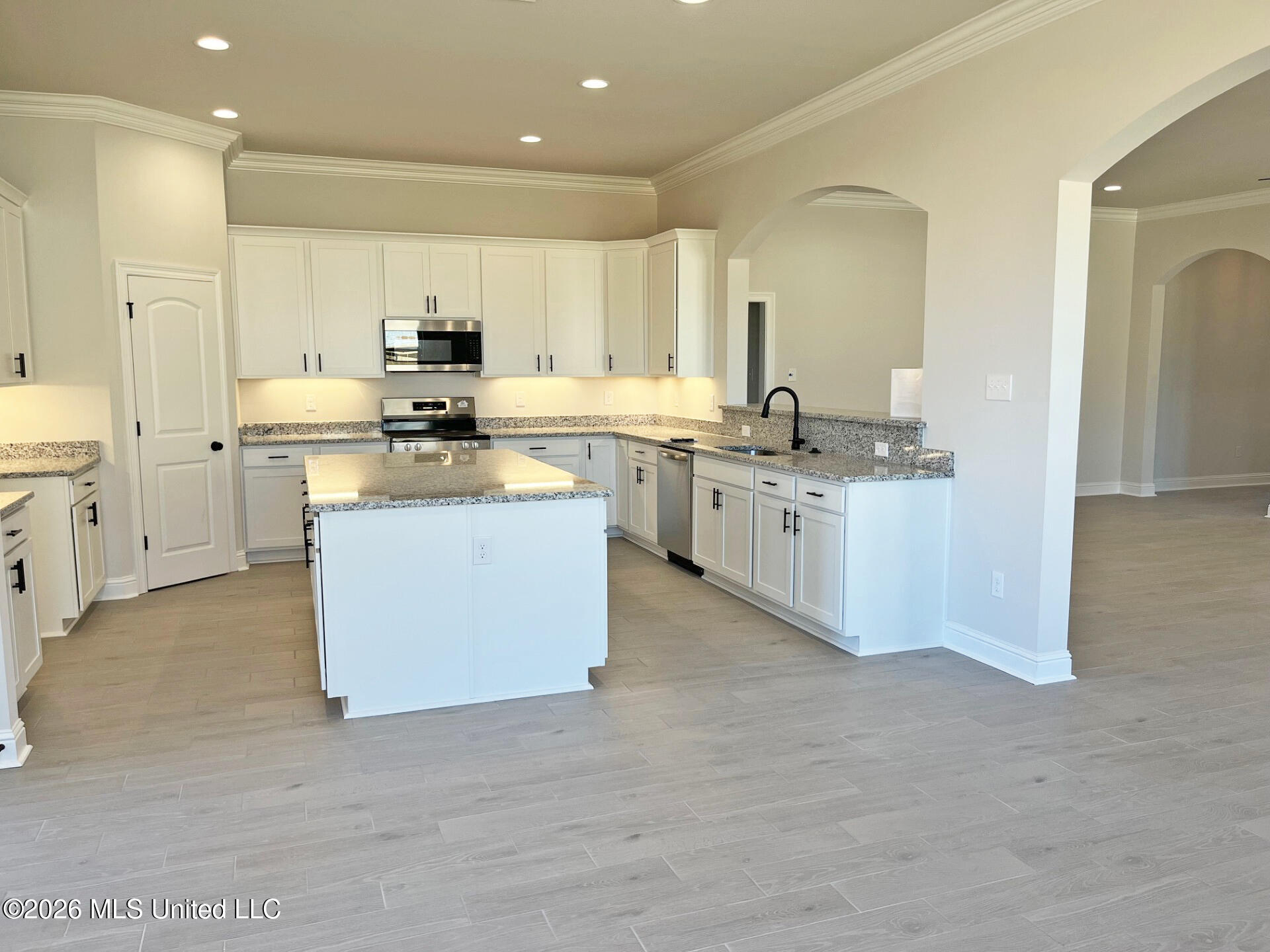 12110 Walker Road Ocean Springs, MS 39564 - Photo 6 of 24 5f943b99-04c0-473f-b902-9c92804d856a