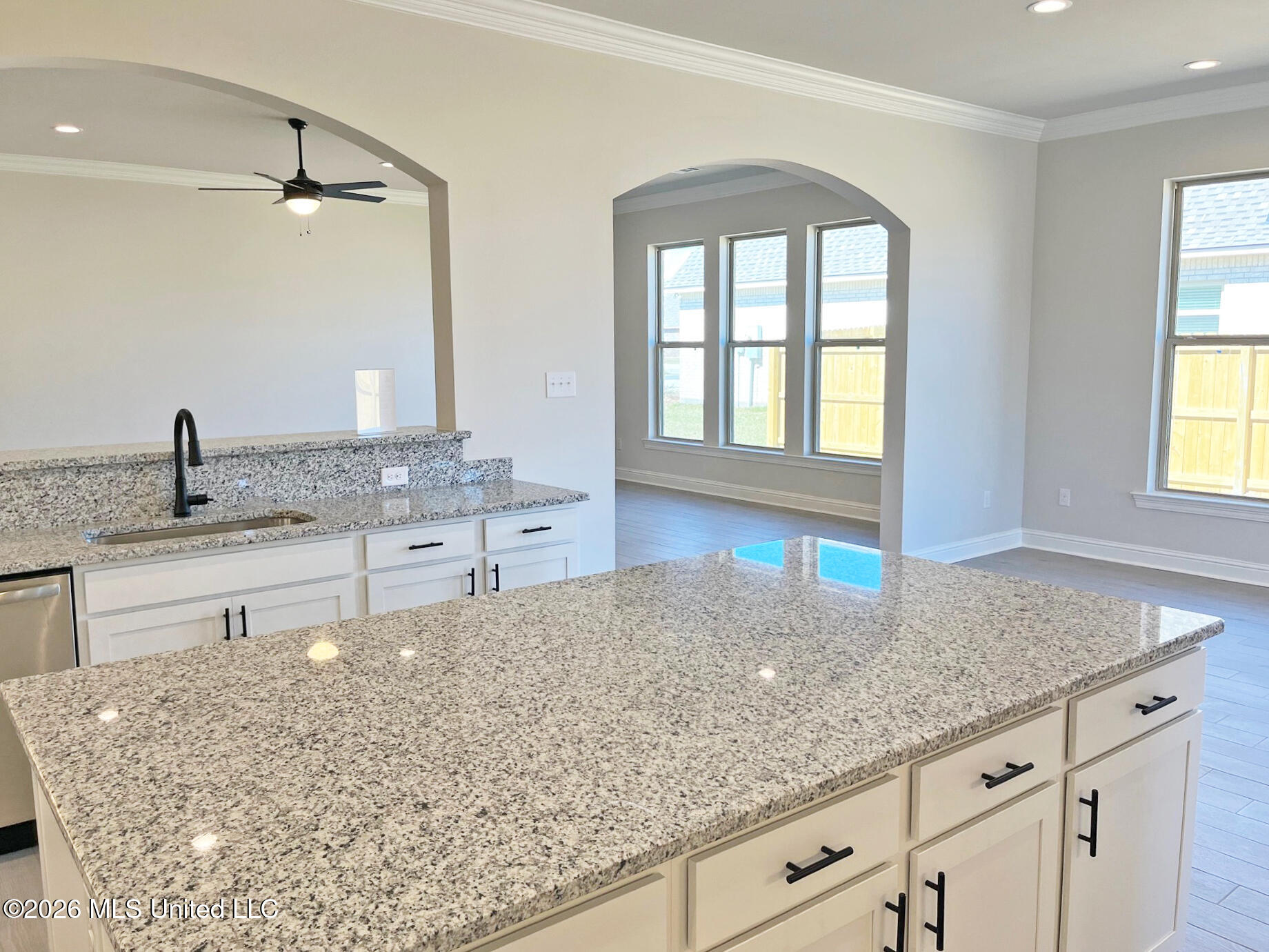 12110 Walker Road Ocean Springs, MS 39564 - Photo 9 of 24 f8e349cc-4f67-4c94-a04d-f151d89e0963