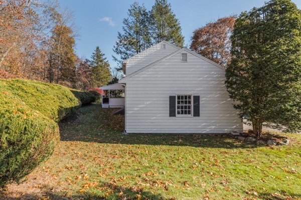 125 Johnson Road Winchester, MA 01890 - Photo 15 of 18