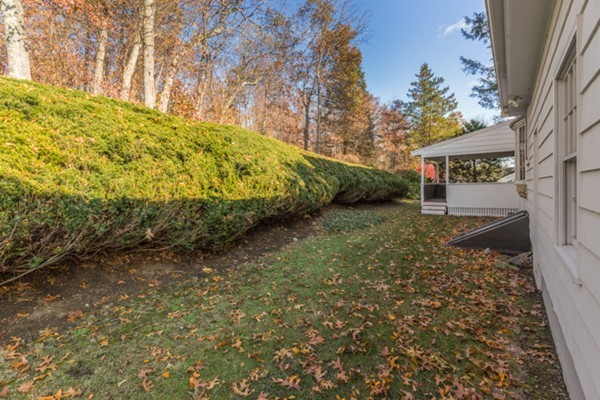 125 Johnson Road Winchester, MA 01890 - Photo 16 of 18