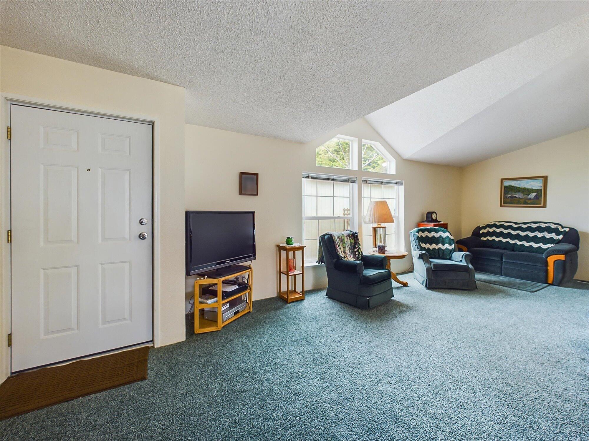 1090 Murray Road, Unit 130 McKinleyville, CA 95519 - Photo 5 of 33