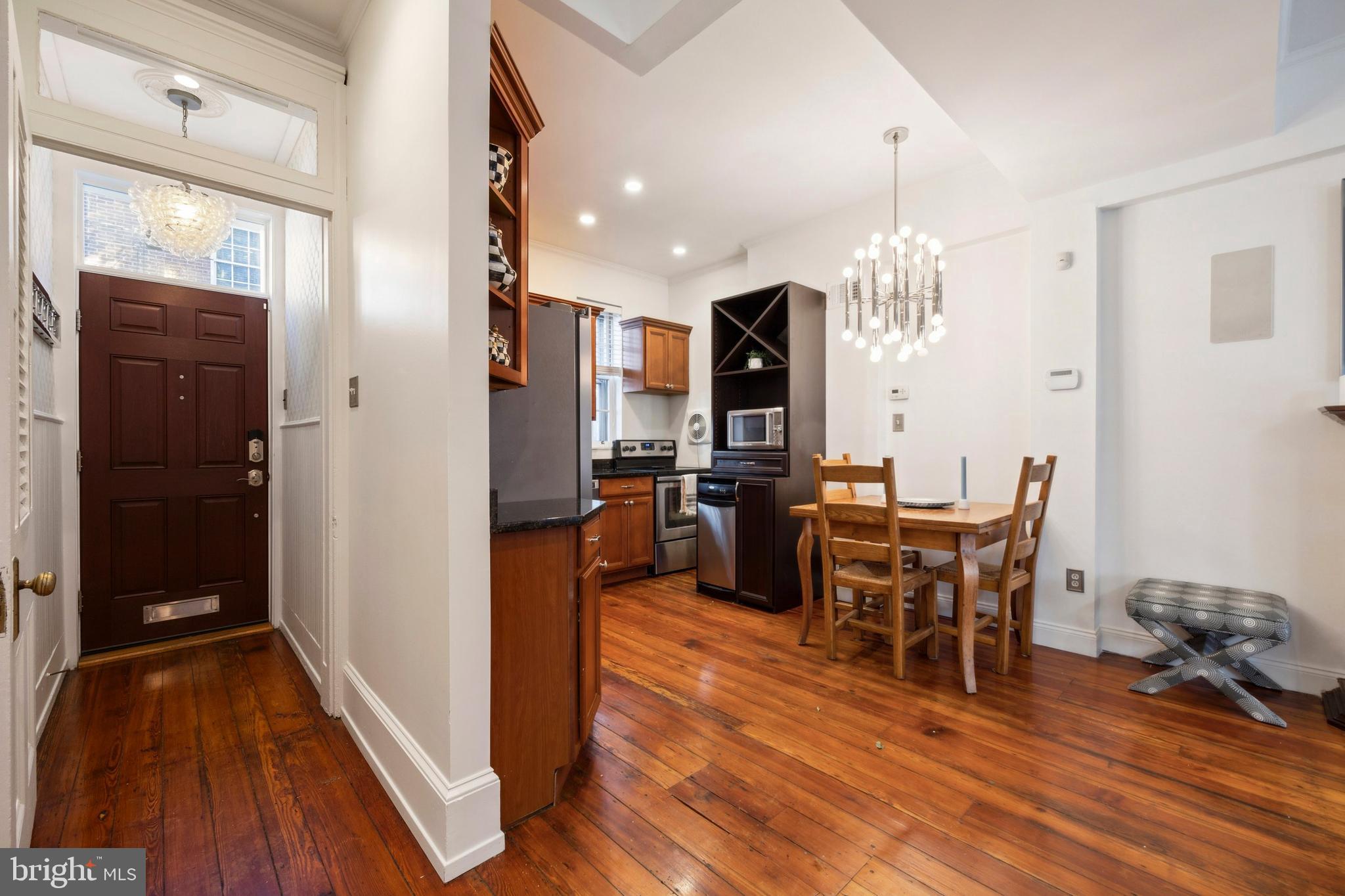 1712 Addison Street Philadelphia, PA 19146 - Photo 4 of 22 Gallery Image 4