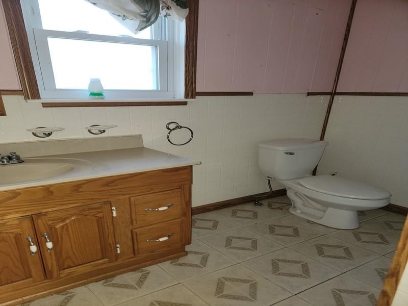 409 McCormick Street Bay City, MI 48708 - Photo 6 of 44 Gallery Image 6
