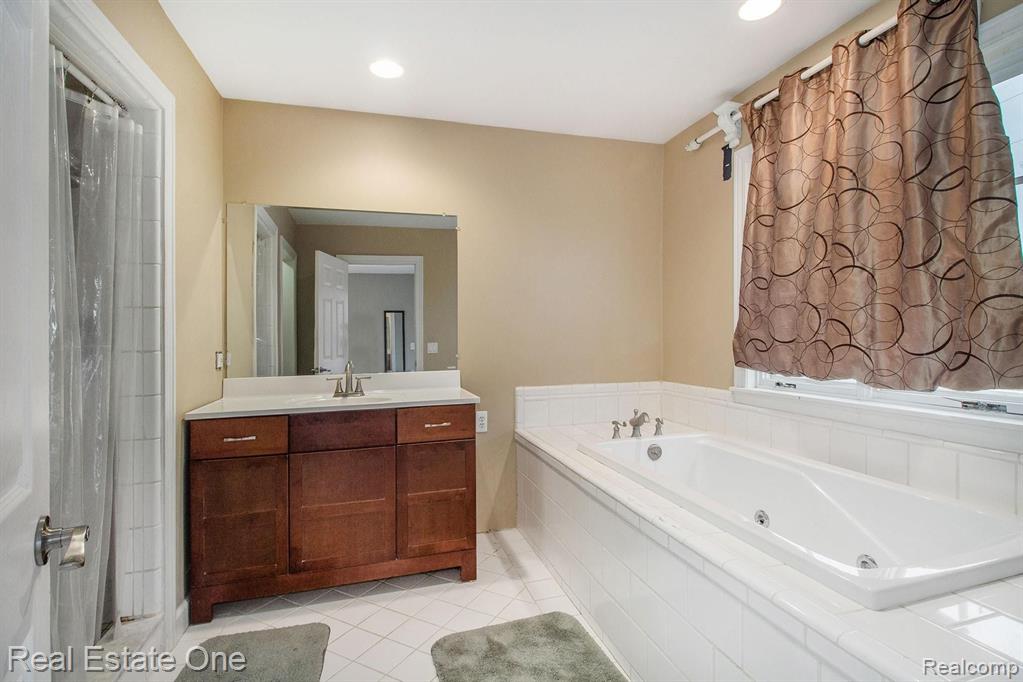 5856 Hinchey Road Howell, MI 48843 - Photo 14 of 35
