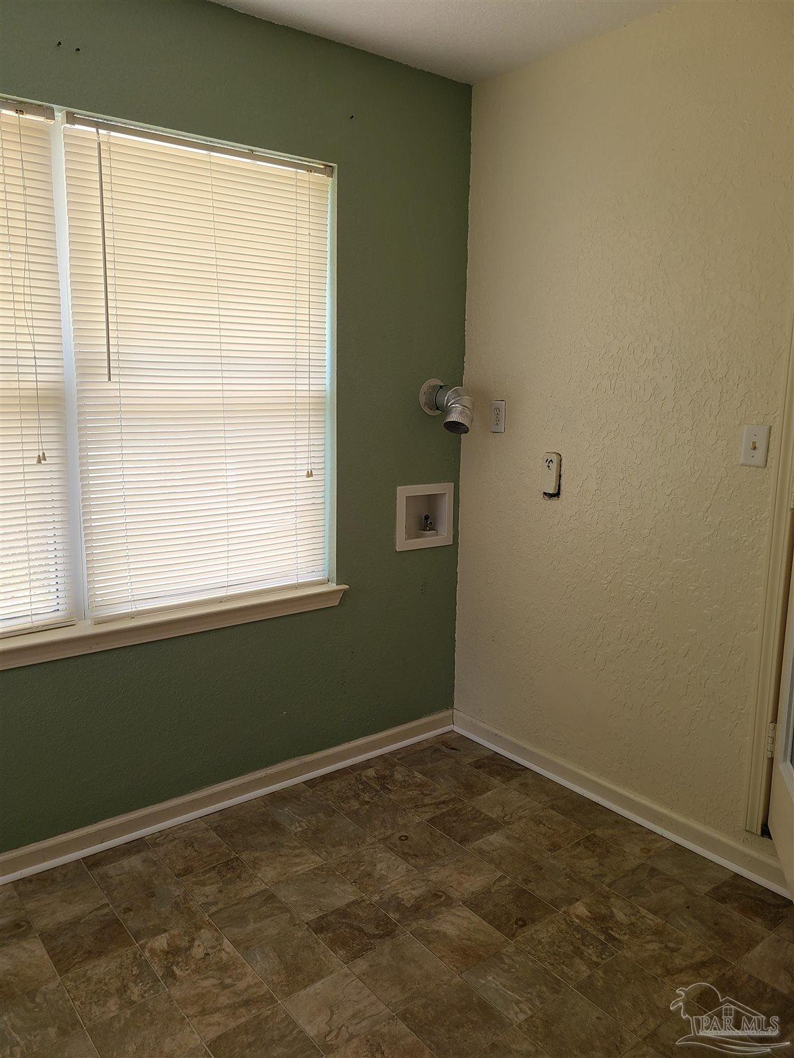 6970 Klondike Road Pensacola, FL 32526 - Photo 8 of 29