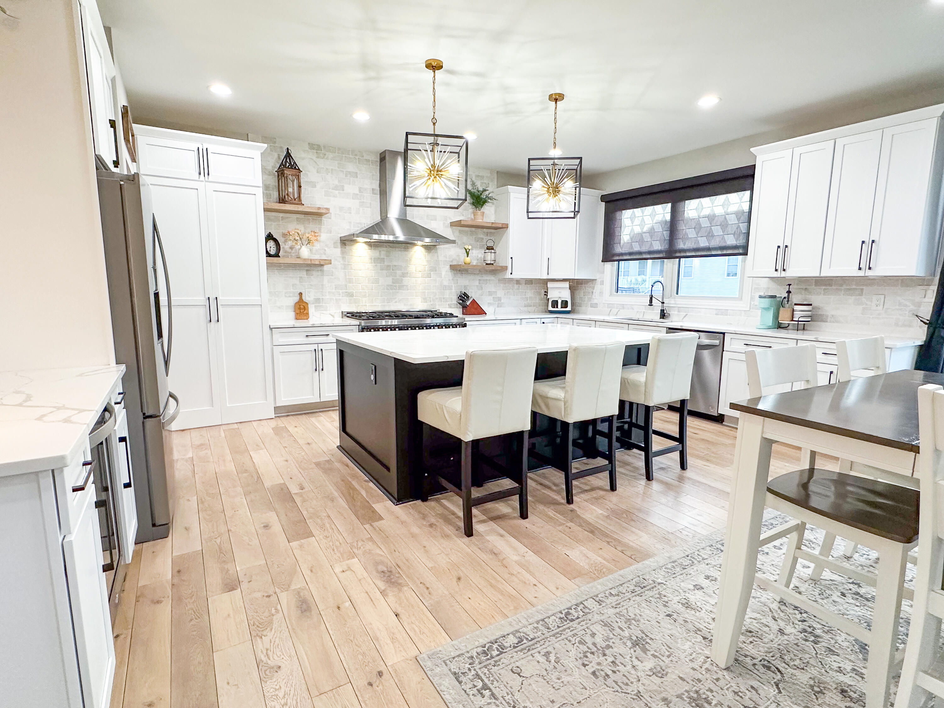 2037 Louis Drive Crown Point, IN 46307 - Photo 12 of 40 3000x2250