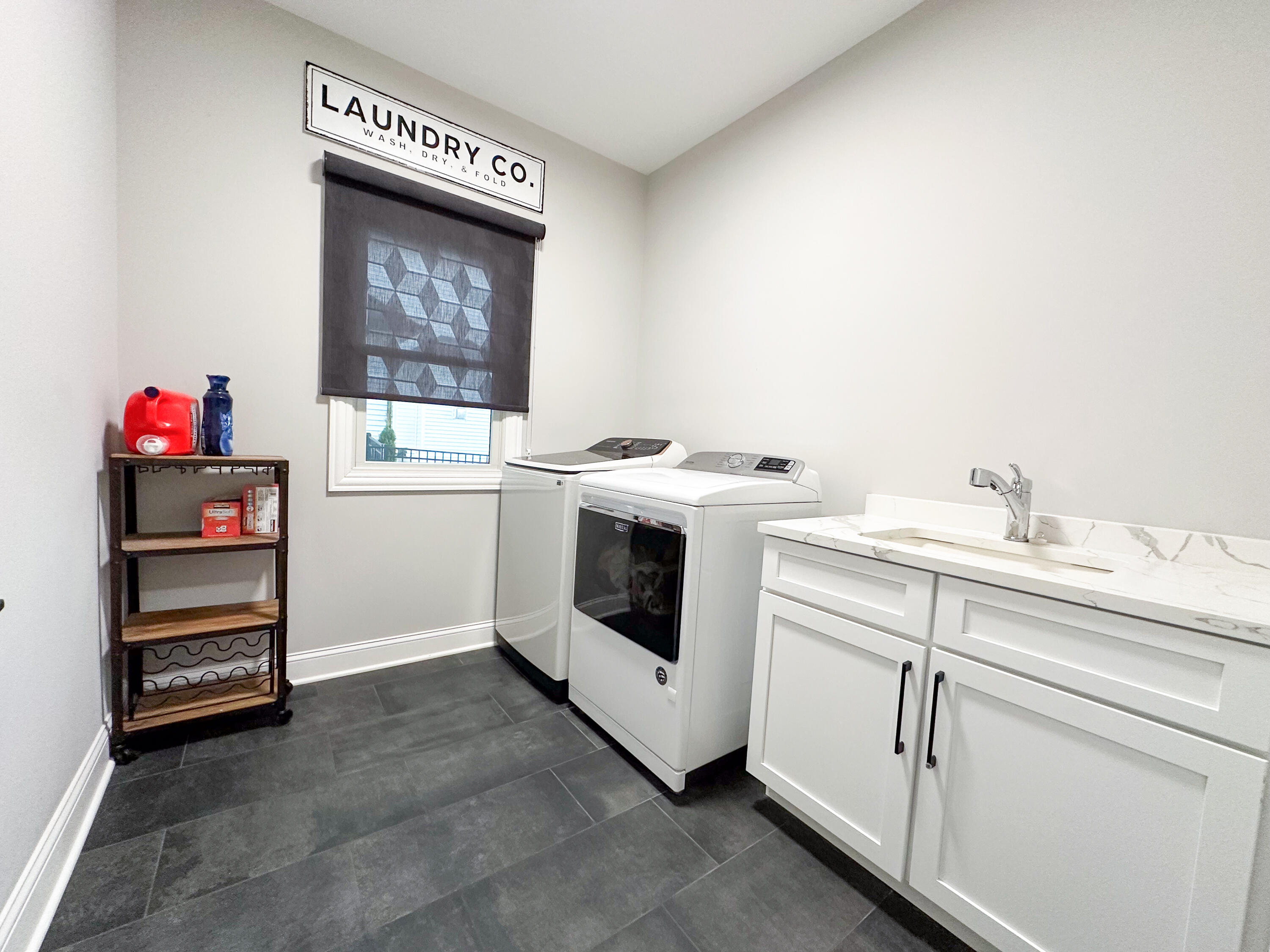 2037 Louis Drive Crown Point, IN 46307 - Photo 16 of 40 3000x2250