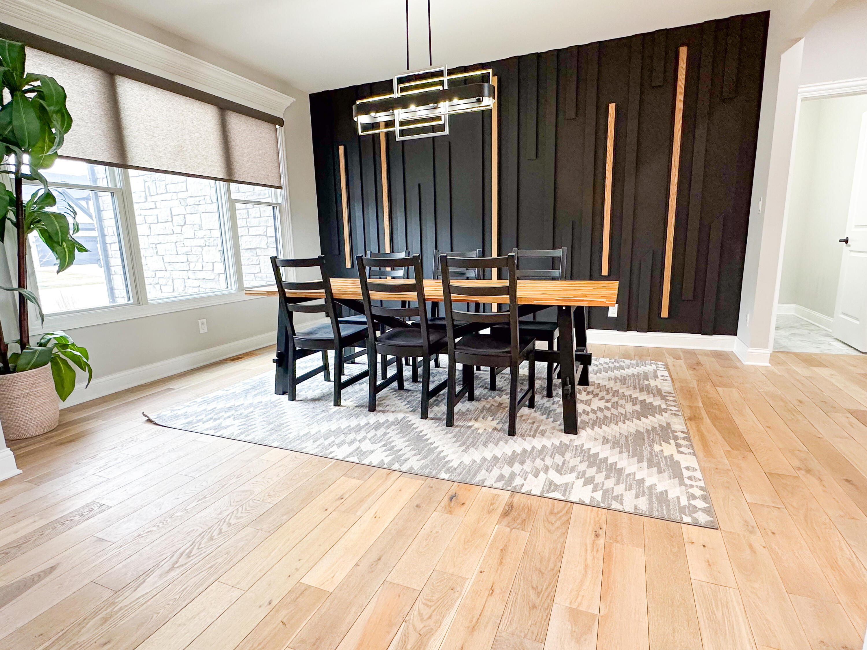 2037 Louis Drive Crown Point, IN 46307 - Photo 3 of 40 3000x2250