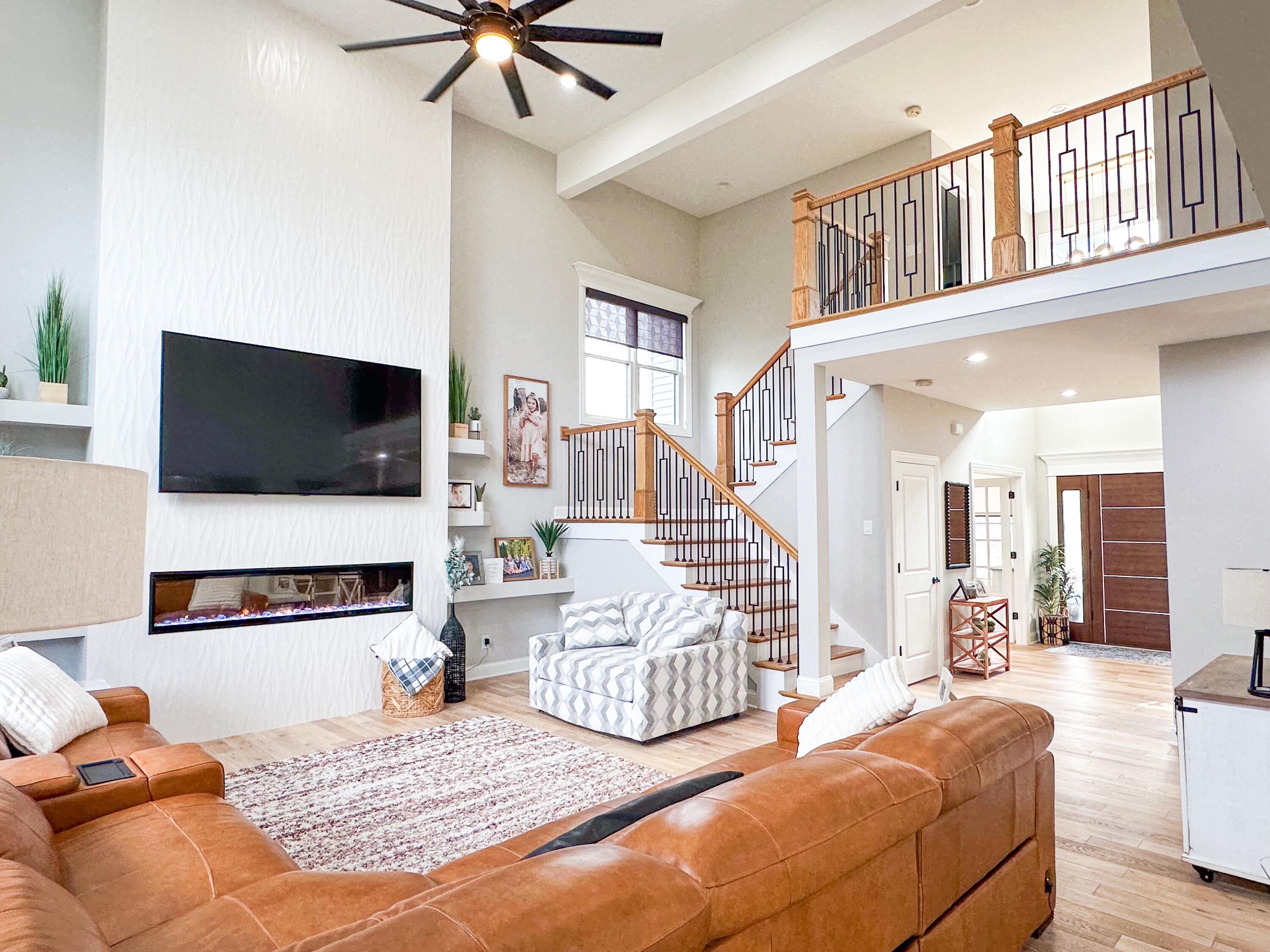 2037 Louis Drive Crown Point, IN 46307 - Photo 5 of 40 3000x2250