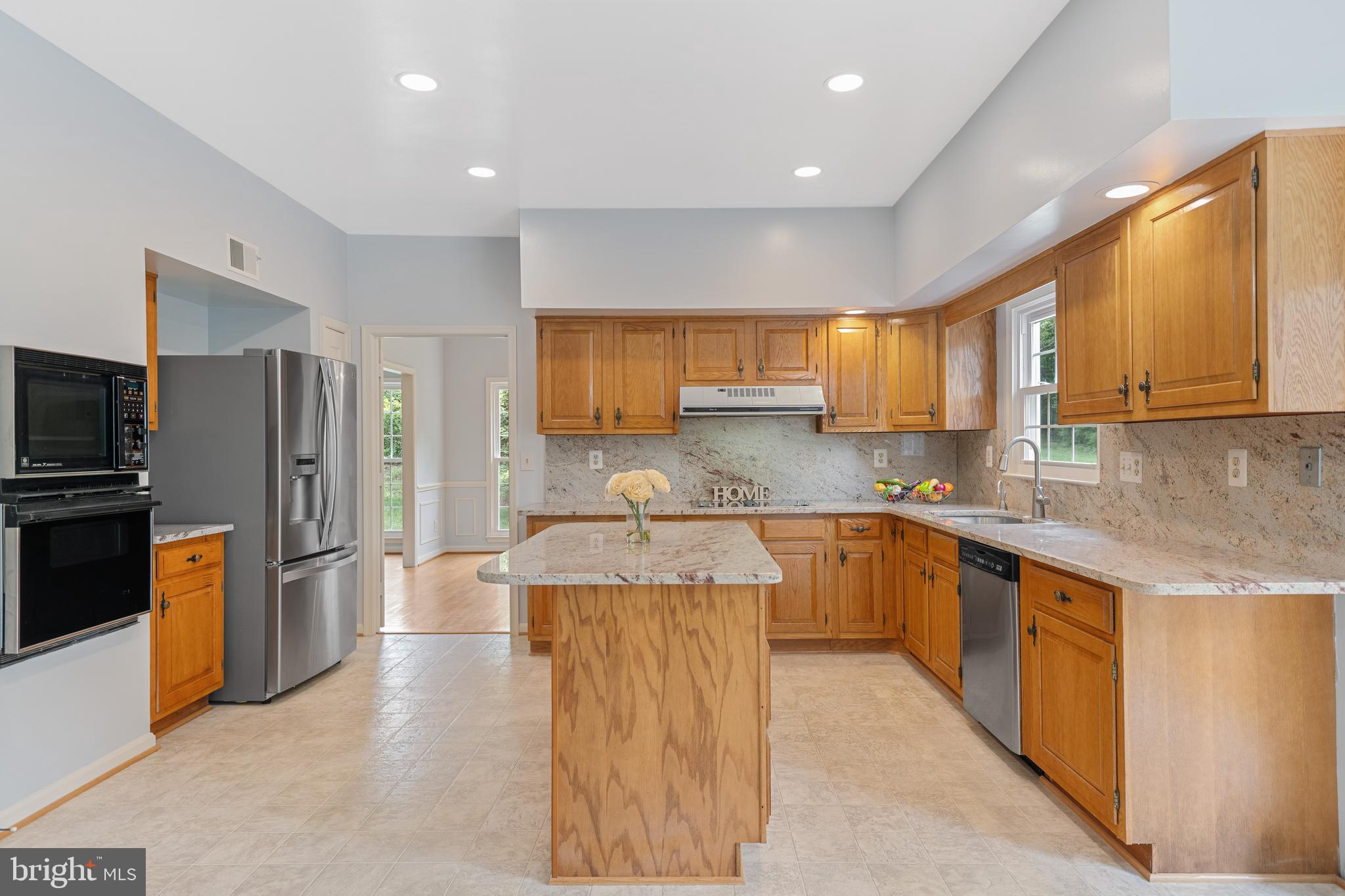 11609 Le Havre Drive Potomac, MD 20854 - Photo 15 of 90 Kitchen