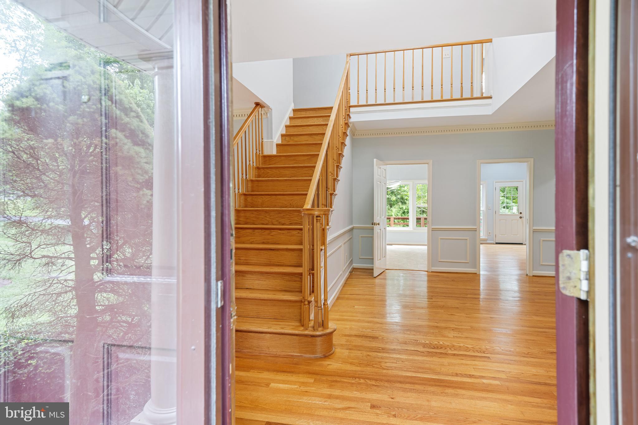 11609 Le Havre Drive Potomac, MD 20854 - Photo 3 of 90 Welcome to 11609 Le Havre Dr.