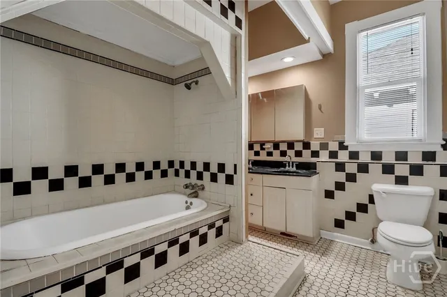 $599,000 | 809 East Henry Street, Savannah, GA 31401