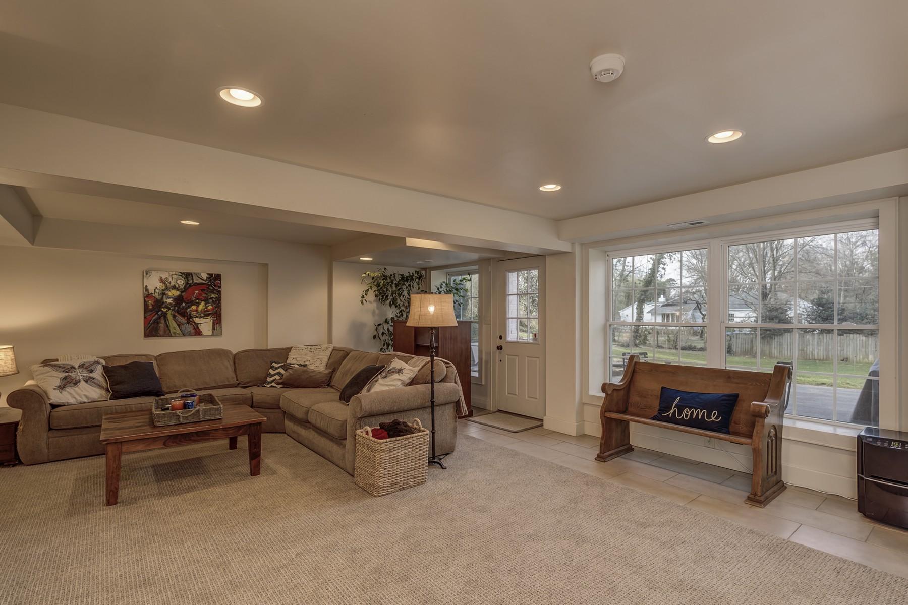 1105 Southgate Road Southwest Knoxville, TN 37919 - Photo 15 of 23 1105_Southgate_115
