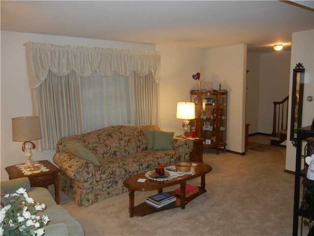 5517 Durrell Road Columbus, OH 43229 - Photo 3 of 15 Gallery Image 3