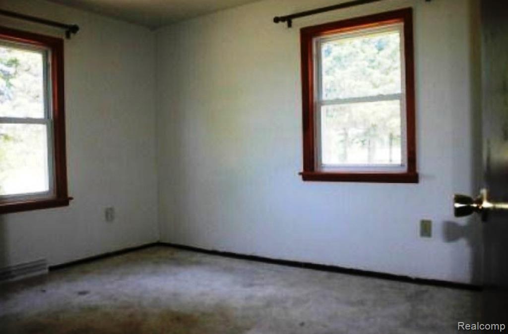 9912 Freedom Road Cadillac, MI 49601 - Photo 5 of 7 5.jpg
