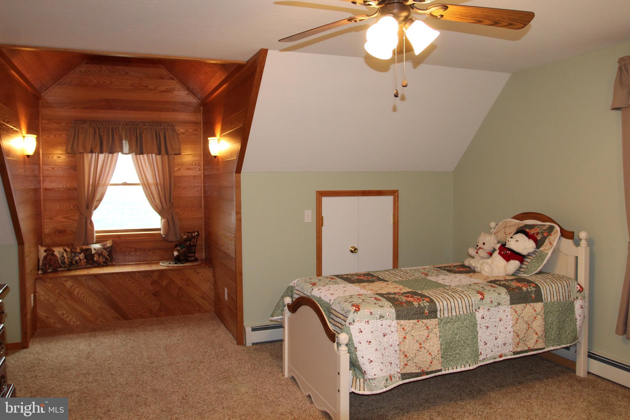417 Greenwood Ridge Road Accident, MD 21520 - Photo 49 of 91 Bedroom