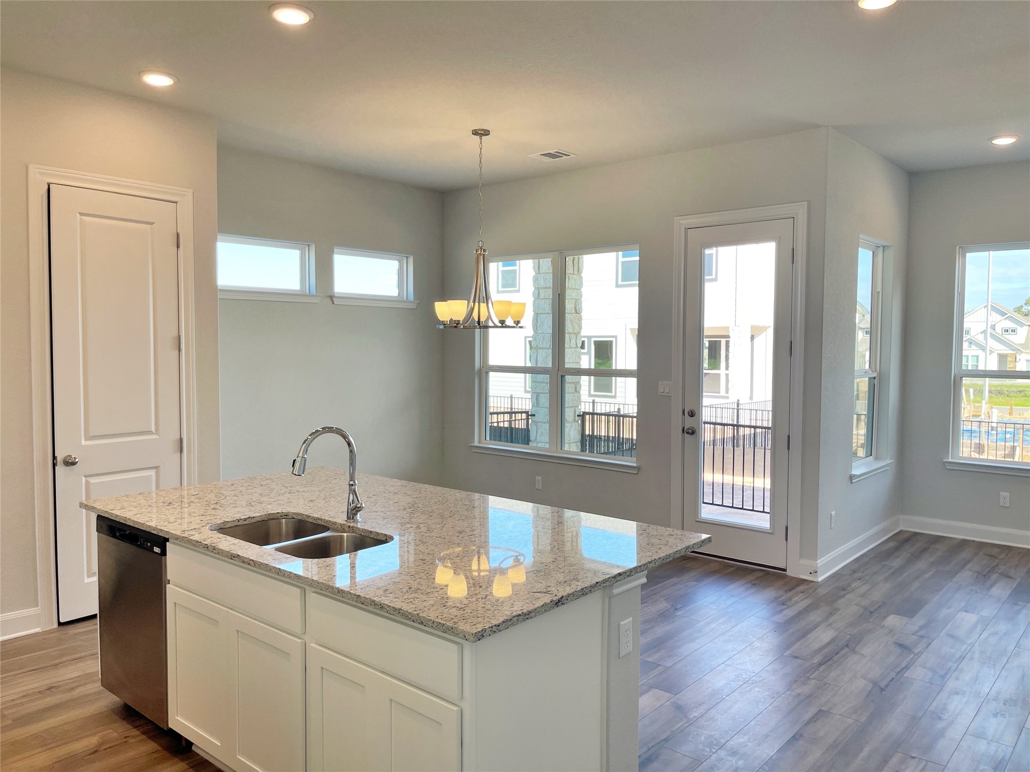 196 Spangle Way Kyle, TX 78640 - Photo 4 of 29